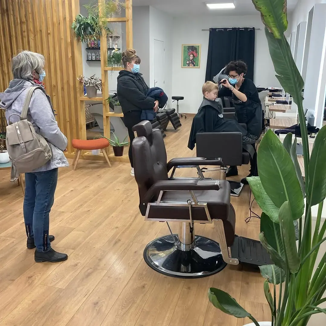 Le salon en pleine journée