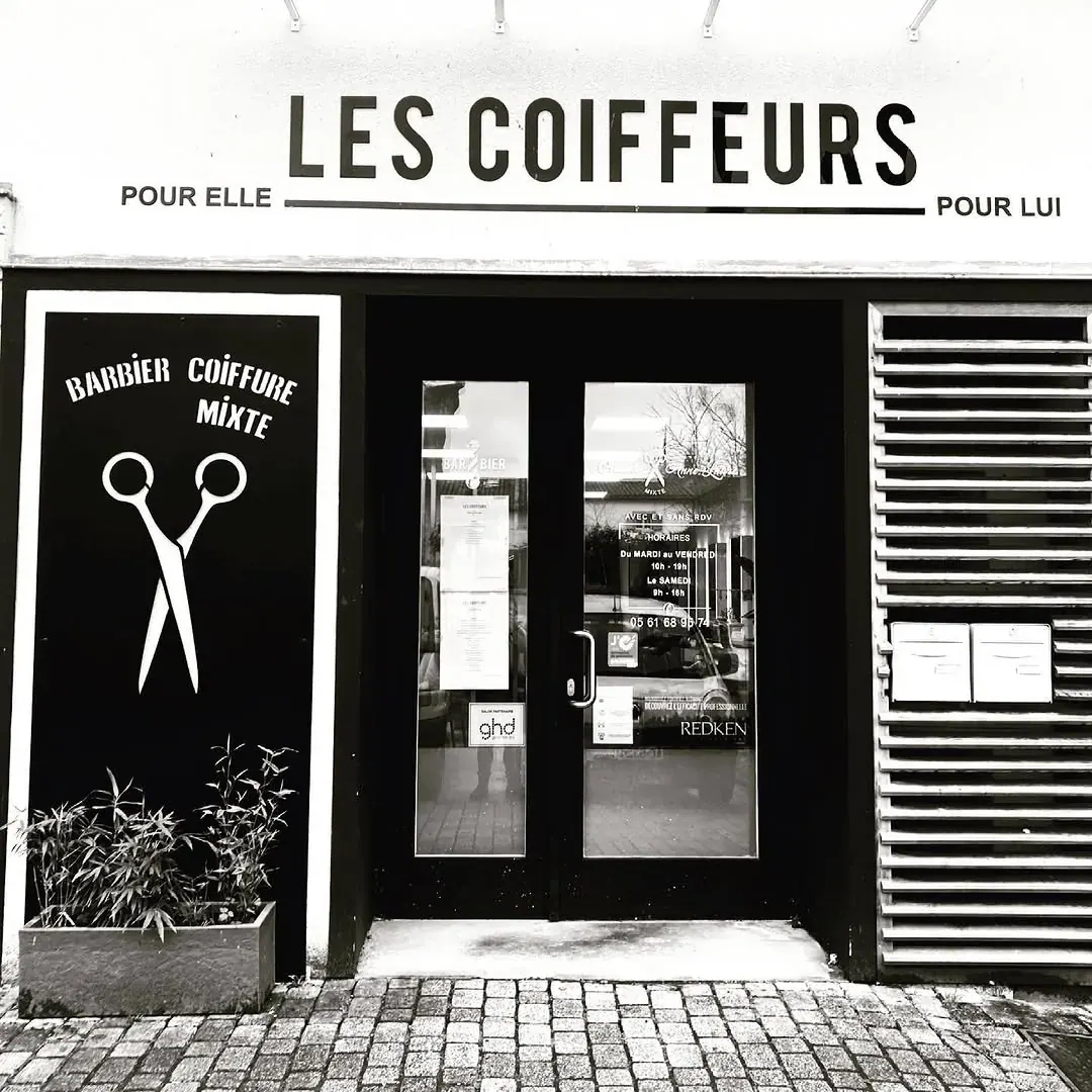 L’ancienne devanture du salon